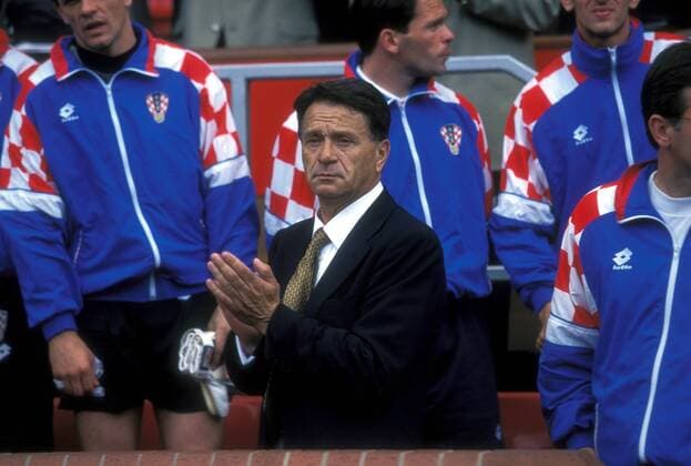 Nationaltrainer Miroslav Blazevic (Kroatien) enttäuscht Fußball Länderspiel Herren EM 1996, Nationalmannschaft, Nationaltrikot, Viertelfinale, Vdia Einzelbild Manchester Fußball Länderspiel Herren EM 1996, Nationalmannschaft, Nationaltrikot, Viertelfinale, Vdia Einzelbild Manchester