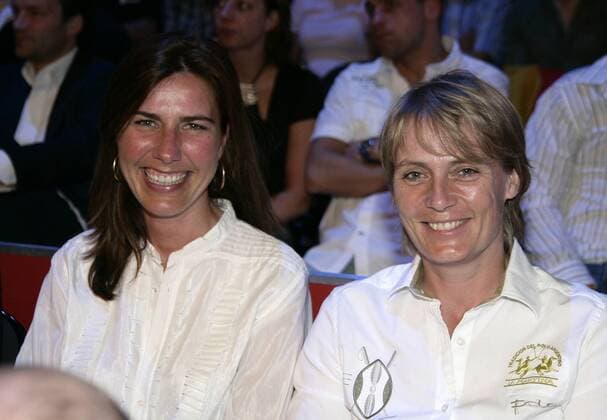 Rallyefahrerin Jutta Kleinschmidt (re.) und Anne Lauth (PR Lauth Communicates beide Deutschland) zu Gast beim Boxen in Oberhausen Boxen WM Herren Boxsport 2007, Profiboxen Gruppe Oberhausen Freude, Boxen WM Herren Boxsport 2007, Profiboxen Gruppe Oberhausen Freude,