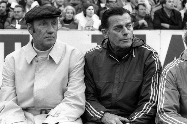 Bundestrainer Helmut Schön (li.) und Co Trainer Herbert Widmayer (beide BR Deutschland) auf der Bank Fußball Länderspiel Herren EM 1972, Nationalmannschaft, BRD, Halbfinale, Vneg Vsw Gruppe Deurne Antwerpen Fußball Länderspiel Herren EM 1972, Nationalmannschaft, BRD, Halbfinale, Vneg Vsw Gruppe Deurne Antwerpen