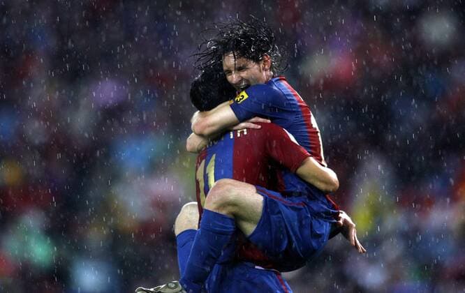 Lionel Messi (re.) und Gianluca Zambrotta (beide FC Barcelona) - Torjubel im strömenden Regen -  (pan20304) Fußball Herren Primera Division 2006 2007, 1. Spanische Liga, FC Barcelona, Barca Gruppe Madrid , Freude, Begeisterung, Fußball Herren Primera Division 2006 2007, 1. Spanische Liga, FC Barcelona, Barca Gruppe Madrid , Freude, Begeisterung,  