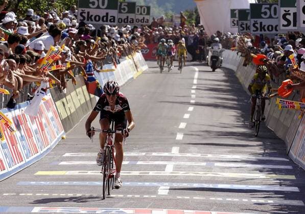 Andy Schleck (Luxemburg CSC) - Zielankunft -  Radsport Herren Giro d Italia 2007, dItalia, ProTour, Straßenradsport, Straße, Rad Totale Signora Della Guardia 10. Etappe: Lido di Camaiore - Santuario Nostra Radsport Herren Giro d Italia 2007, dItalia, ProTour, Straßenradsport, Straße, Rad Totale Signora Della Guardia 10. Etappe: Lido di Camaiore - Santuario Nostra