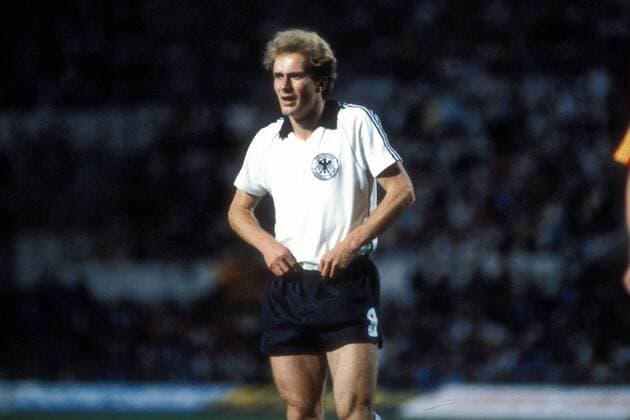 Karl Heinz Rummenigge (BR Deutschland) Fußball Länderspiel Herren EM 1980, Nationalmannschaft, Nationaltrikot, BRD, Vdia Einzelbild Finale Endspiel Rom Fußball Länderspiel Herren EM 1980, Nationalmannschaft, Nationaltrikot, BRD, Vdia Einzelbild Finale Endspiel Rom