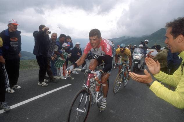 Jan Ullrich (Deutschland Team Telekom, li.) vor dem Gesamtführenden Marco Pantani (Italien Mercatone Uno) Radsport Herren Tour de France 1997, Straßenradsport, Straße, Rad, Vdia Gruppe Radsport Herren Tour de France 1997, Straßenradsport, Straße, Rad, Vdia Gruppe