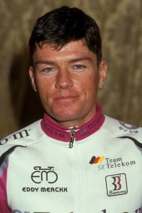 Udo Bölts (Deutschland Team Telekom) Radsport Herren 1994, Straßenradsport, Straße, Rad, Präsentation, Pressetermin, Porträttermin Porträt Aufnahmedatum geschätzt Radsport Herren 1994, Straßenradsport, Straße, Rad, Präsentation, Pressetermin, Porträttermin Porträt Aufnahmedatum geschätzt