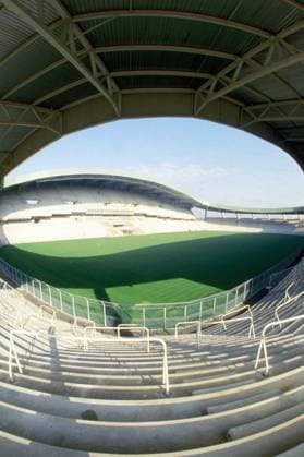 Innenansicht des Stade La Beaujoire in Nantes Fußball Länderspiel Herren EM 1984, Nationalmannschaft, Gruppe B o0 Austragungsort, Wettkampfstätte, Spielstätten Totale Stade La Beaujoire Nantes Fußball Länderspiel Herren EM 1984, Nationalmannschaft, Gruppe B o0 Austragungsort, Wettkampfstätte, Spielstätten Totale Stade La Beaujoire Nantes