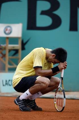 Novak Djokovic (Serbien) enttäuscht -  Tennis Herren French Open 2007, Grand Slam, ATP Tour Einzelbild Roland Garros Paris Tennis Herren French Open 2007, Grand Slam, ATP Tour Einzelbild Roland Garros Paris  