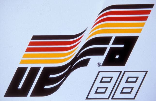 UEFA 88 - offizielles Turnieremblem der EM 1988 in Deutschland Fußball Herren Vorschau EM 1988 Einzelbild Fußball Herren Vorschau EM 1988 Einzelbild