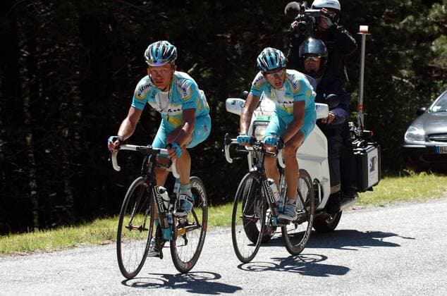 Alexandre Vinokourov (Kasachstan, li.) und Antonio Colom (Spanien beide Astana) -  Radsport Herren Dauphine Libere 2007, ProTour, Straßenradsport, Straße, Rad, Gruppe 5. Etappe: Nyons - Digne les Bains Radsport Herren Dauphine Libere 2007, ProTour, Straßenradsport, Straße, Rad, Gruppe 5. Etappe: Nyons - Digne les Bains