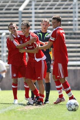 Torjubel Bayern U19, v.li.: Dominik Rohracker, Deniz Yilmaz und Alex Benede Fußball 1. BL Herren A Junioren Bundesliga 2006 2007, FC Bayern München, Jugend U19 U 19 Gruppe München Freude, Fußball 1. BL Herren A Junioren Bundesliga 2006 2007, FC Bayern München, Jugend U19 U 19 Gruppe München Freude,