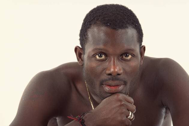 George Weah (Liberia AC Mailand) -  (200603141713293) Fußball Herren Serie A 1995 1996, 1. Italienische Liga, Milan, Fotoshooting Fotostudio, Studioaufnahme Vdia Einzelbild Aufnahmedatum geschätzt Fußball Herren Serie A 1995 1996, 1. Italienische Liga, Milan, Fotoshooting Fotostudio, Studioaufnahme Vdia Einzelbild Aufnahmedatum geschätzt