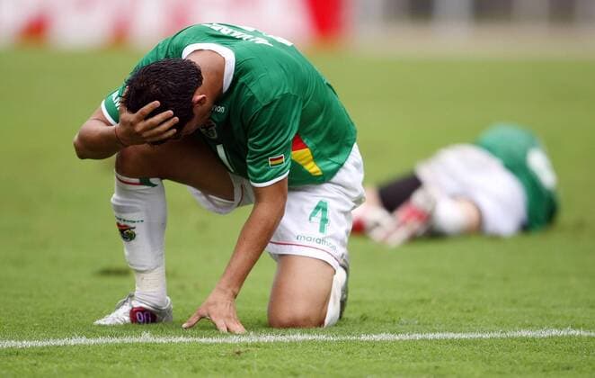 Lorgio Alvarez (Bolivien) enttäuscht Fußball Länderspiel Herren Copa America 2007, Amerika, Südamerikameisterschaft, Südamerika Meisterschaft, Nationalteam Einzelbild San Cristobal Enttäuschung, Fußball Länderspiel Herren Copa America 2007, Amerika, Südamerikameisterschaft, Südamerika Meisterschaft, Nationalteam Einzelbild San Cristobal Enttäuschung,