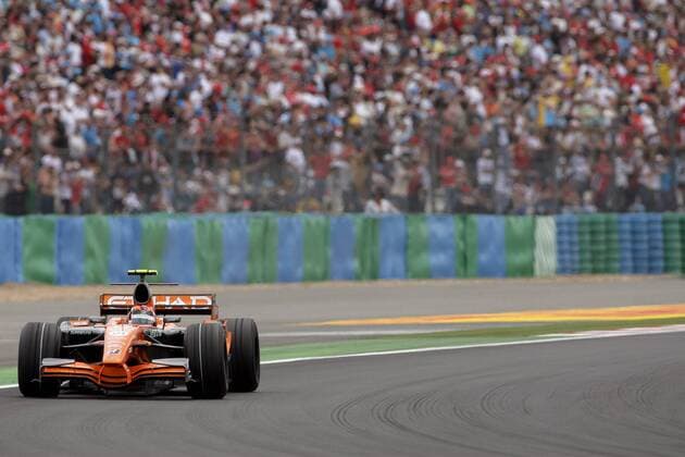 Christijan Albers (Niederlande Spyker) in seinem Boliden - Motorsport Grand Prix Herren Großer Preis von Frankreich 2007, Formel 1 Weltmeisterschaft, F1, F, GP, WM Einzelbild Magny Cours Motorsport Grand Prix Herren Großer Preis von Frankreich 2007, Formel 1 Weltmeisterschaft, F1, F, GP, WM Einzelbild Magny Cours
