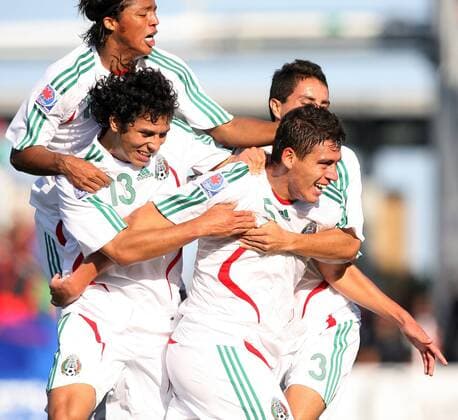 Torjubel Mexiko U20, u.a. Hector Moreno (re.) und Julio Cesar Dominguez (li. unten) Fußball Länderspiel Herren U 20 WM 2007, Gruppe C, Nationalmannschaft, Nationaltrikot, Mexiko U20 Gruppe Toronto Freude, Begeisterung, Fußball Länderspiel Herren U 20 WM 2007, Gruppe C, Nationalmannschaft, Nationaltrikot, Mexiko U20 Gruppe Toronto Freude, Begeisterung,