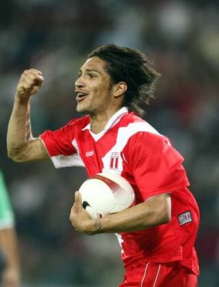 Jose Paolo Guerrero (Peru) - Torjubel Fußball Länderspiel Herren Copa America 2007 Südamerikameisterschaft Meisterschaft Südamerika Amerika Gruppe A Einzelbild Merida Dynamik, Freude, Fußball Länderspiel Herren Copa America 2007 Südamerikameisterschaft Meisterschaft Südamerika Amerika Gruppe A Einzelbild Merida Dynamik, Freude,