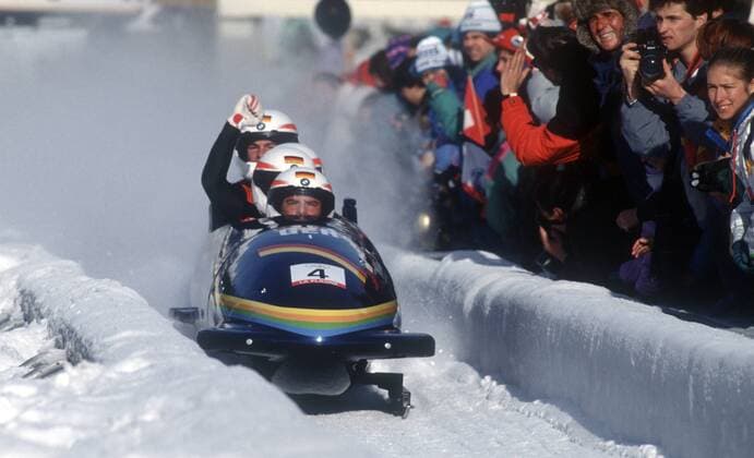 Pilot Wolfgang Hoppe, Bogdan Musiol, Axel Kuhn und Rene Hannemann (Deutschland I) jubeln im Ziel über Platz 2 Bobsport OS Winter Herren Olympische Spiele Albertville 1992, Winterspiele, Bob Vierer Viererbob 4er 4 er, Vdia Totale La Plagne Freude, Bobsport OS Winter Herren Olympische Spiele Albertville 1992, Winterspiele, Bob Vierer Viererbob 4er 4 er, Vdia Totale La Plagne Freude,