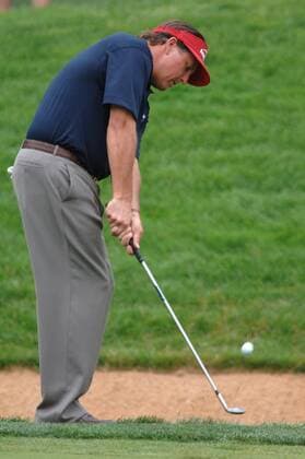 Phil Mickelson (USA) - Chip -  (WAP20070705304) Golf Herren AT&T National 2007, AT & T, PGA Tour, Einzelbild Bethesda Golf Herren AT&T National 2007, AT & T, PGA Tour, Einzelbild Bethesda