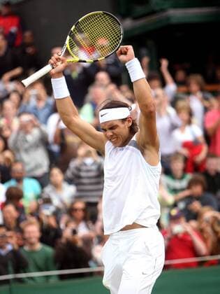 Rafael Nadal (Spanien) - Siegesjubel -  Tennis Herren All England Championships 2007, Grand Slam, ATP Tour Einzelbild Wimbledon Freude, Begeisterung, Tennis Herren All England Championships 2007, Grand Slam, ATP Tour Einzelbild Wimbledon Freude, Begeisterung,