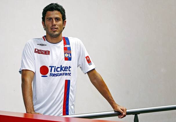 Neuzugang Fabio Grosso (Olympique Lyon) - (pan21037) Fußball Herren Ligue 1 2007 2008, 1. Französische Liga, Präsentation, Pressetermin, Olympique Lyonnais, OL Einzelbild Lyon Fußball Herren Ligue 1 2007 2008, 1. Französische Liga, Präsentation, Pressetermin, Olympique Lyonnais, OL Einzelbild Lyon