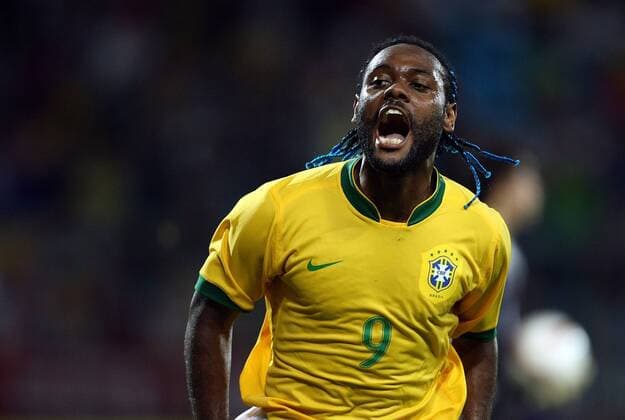 Vagner Love (Brasilien) - Torjubel Fußball Länderspiel Herren Copa America 2007, Amerika, Südamerika, Südamerikameisterschaft, Meisterschaft, Viertelfinale, Einzelbild Puerto La Cruz Freude, Begeisterung, Fußball Länderspiel Herren Copa America 2007, Amerika, Südamerika, Südamerikameisterschaft, Meisterschaft, Viertelfinale, Einzelbild Puerto La Cruz Freude, Begeisterung,