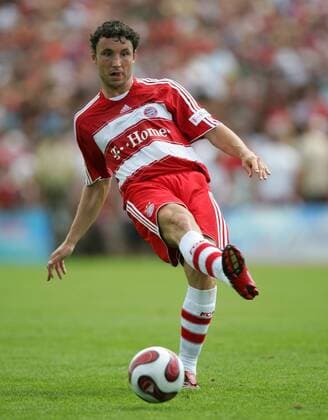 Mark van Bommel (Bayern) am Ball Fußball 1. BL Herren Saison 2007 2008, FC Bayern München, Test, Testspiel, Saisonvorbereitung, Vorbereitung Einzelbild München Fußball 1. BL Herren Saison 2007 2008, FC Bayern München, Test, Testspiel, Saisonvorbereitung, Vorbereitung Einzelbild München