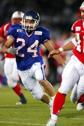 Jeremy Larroque (Frankreich, li.) im Duell -  (2007070803334760) American Football Länderspiel Herren WM 2007, Nationalteam, Nationaltrikot, Japan - Frankreich 48:0 Gruppe Kanagawa Dynamik, American Football Länderspiel Herren WM 2007, Nationalteam, Nationaltrikot, Japan - Frankreich 48:0 Gruppe Kanagawa Dynamik,