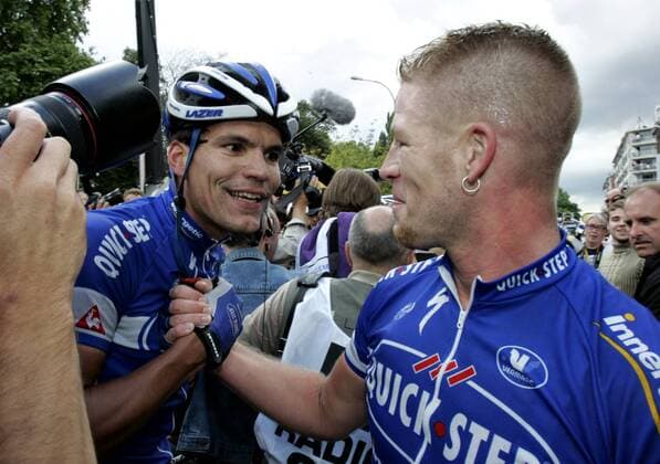 Etappensieger Gert Steegmans (li.) nimmt die Glückwünsche von Sebastien Rosseler (beide Belgien Quick Step Innergetic) entgegen -  Radsport Herren Tour de France 2007, ProTour, Straßenradsport, Straße, Rad Gruppe 2. Etappe: Dünkirchen - Gent Freude, Radsport Herren Tour de France 2007, ProTour, Straßenradsport, Straße, Rad Gruppe 2. Etappe: Dünkirchen - Gent Freude,