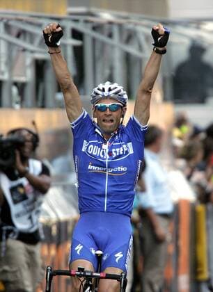 Cedric Vasseur (Frankreich Quick Step Innergetic) gewinnt die 10. Etappe der Tour de France 2007 Radsport Herren Tour de France 2007, ProTour, Straßenradsport, Straße, Rad Einzelbild 10. Etappe: Tallard - Marseille Freude, Radsport Herren Tour de France 2007, ProTour, Straßenradsport, Straße, Rad Einzelbild 10. Etappe: Tallard - Marseille Freude,