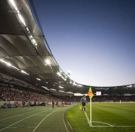 Das Stuttgarter Gottlieb Daimler Stadion, Heimspielstätte des VfB Stuttgart, während des Ligapokals 2007 2008 Fußball 1. BL Herren Ligapokal 2007 2008, Liga Pokal, Ligacup, Cup, VfB Stuttgart, Vdig Totale Gottlieb Daimler Stadion Stuttgart Fußball 1. BL Herren Ligapokal 2007 2008, Liga Pokal, Ligacup, Cup, VfB Stuttgart, Vdig Totale Gottlieb Daimler Stadion Stuttgart
