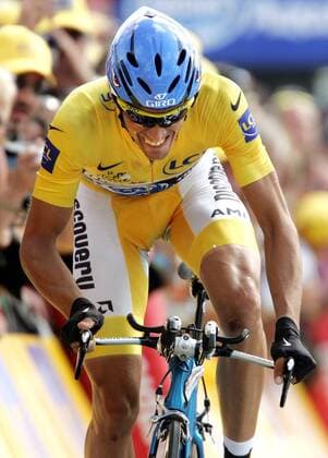 Alberto Contador (Spanien Discovery Channel) Radsport Herren Tour de France 2007, ProTour, Straßenradsport, Straße, Rad, Zeitfahren, Einzelzeitfahren Einzelbild 19. Etappe: Cognac - Angouleme Dynamik, Radsport Herren Tour de France 2007, ProTour, Straßenradsport, Straße, Rad, Zeitfahren, Einzelzeitfahren Einzelbild 19. Etappe: Cognac - Angouleme Dynamik,