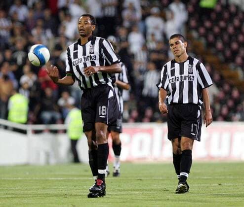 Edouard Cisse (li.) und Ricardinho (beide Besiktas) enttäuscht -  Fußball EC 1 Herren Champions League Qualifikation 2007 2008, Besiktas Istanbul, Türkei Liga Vdig Gruppe Istanbul Fußball EC 1 Herren Champions League Qualifikation 2007 2008, Besiktas Istanbul, Türkei Liga Vdig Gruppe Istanbul
