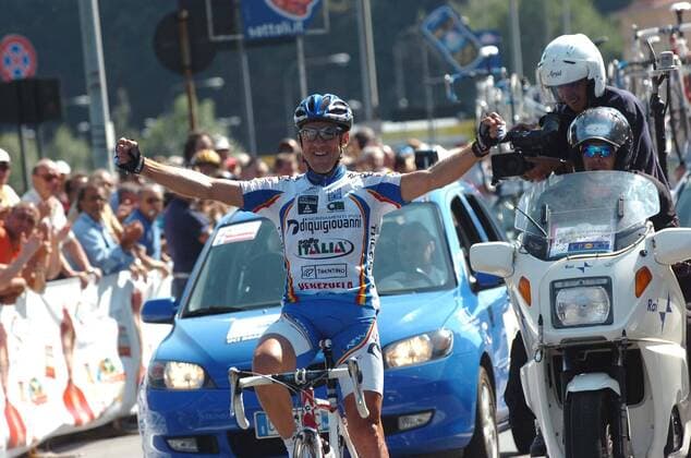 Alessandro Bertolini (Italien Selle Italia Diquigiovanni) gewinnt den Giro dell Appennino 2007 -  Radsport Herren Giro dell Appennino 2007, Straßenradsport, Straße, Rad Einzelbild Freude, Radsport Herren Giro dell Appennino 2007, Straßenradsport, Straße, Rad Einzelbild Freude,