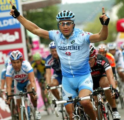 Robert Förster (Deutschland Gerolsteiner) gewinnt die 1. Etappe der Deutschland Tour 2007 Radsport Herren Deutschland Tour 2007, Deutschlandtour, ProTour, Straßenradsport, Straße, Rad, Gruppe 1. Etappe: Saarbrücken - Saarbrücken Freude, Radsport Herren Deutschland Tour 2007, Deutschlandtour, ProTour, Straßenradsport, Straße, Rad, Gruppe 1. Etappe: Saarbrücken - Saarbrücken Freude,