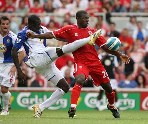Yakubu Ayegbeni (Middlesbrough, re.) gegen Christopher Samba (Blackburn) -  Fußball Herren English Premier League 2007 2008, 1. Englische Liga, Middlesbrough FC - Blackburn Rovers 1:2 Gruppe Middlesbrough Dynamik, Kampf, Fußball Herren English Premier League 2007 2008, 1. Englische Liga, Middlesbrough FC - Blackburn Rovers 1:2 Gruppe Middlesbrough Dynamik, Kampf,