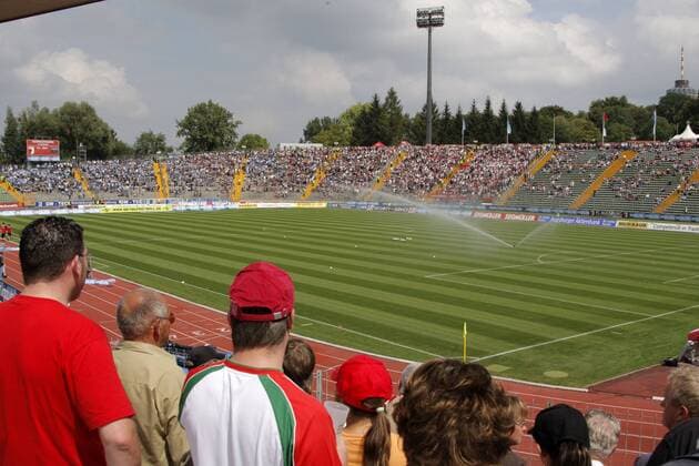 Fußball, Stadiongeschichte FC Augsburg Rosenau Stadion - Heimspielstätte des FC Augsburg Fußball 2. BL Herren Saison 2007 2008, Totale Augsburg Fußball 2. BL Herren Saison 2007 2008, Totale Augsburg