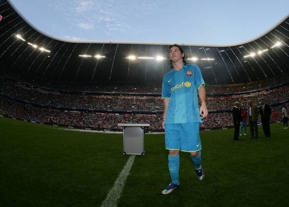 Lionel Messi (FC Barcelona) Fußball Herren Mehmet Scholls Abschiedsspiel 2007, FC Bayern München - FC Barcelona 0:1, Barca Einzelbild AllianzArena, Allianz Arena München Fußball Herren Mehmet Scholls Abschiedsspiel 2007, FC Bayern München - FC Barcelona 0:1, Barca Einzelbild AllianzArena, Allianz Arena München