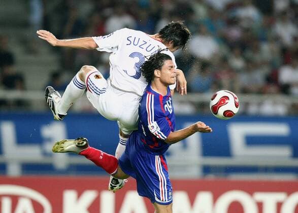 Emmanuel Riviere (Frankreich U17, re.) gegen Daisuke Suzuki (Japan U17) Fußball WM Herren U17 WM 2007, U 17, Länderspiel, Junioren, Nationalteam, Nationaltrikot Gruppe Goyang City Dynamik, Kampf, Fußball WM Herren U17 WM 2007, U 17, Länderspiel, Junioren, Nationalteam, Nationaltrikot Gruppe Goyang City Dynamik, Kampf,