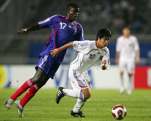 Naoki Yamada (Japan U17, re.) gegen Alfred NDiaye (Frankreich U17) Fußball WM Herren U17 WM 2007, U 17, Länderspiel, Junioren, Nationalteam, Nationaltrikot Gruppe Goyang City Dynamik, Fußball WM Herren U17 WM 2007, U 17, Länderspiel, Junioren, Nationalteam, Nationaltrikot Gruppe Goyang City Dynamik,