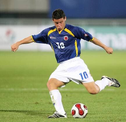 James Rodriguez (Kolumbien U17) am Ball Fußball WM Herren U17 WM 2007, U 17, Junioren, , Nationalteam, Nationaltrikot Einzelbild Länderspiel Cheonan Dynamik, Fußball WM Herren U17 WM 2007, U 17, Junioren, , Nationalteam, Nationaltrikot Einzelbild Länderspiel Cheonan Dynamik,