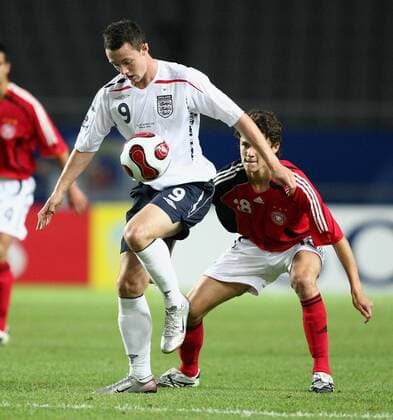 Rhys Murphy (England U17, li.) gegen Mario Erb (Deutschland U17) Fußball WM Herren U17 WM 2007, U 17, Junioren, Nationalmannschaft, Nationaltrikot Gruppe Goyang Dynamik, Fußball WM Herren U17 WM 2007, U 17, Junioren, Nationalmannschaft, Nationaltrikot Gruppe Goyang Dynamik,