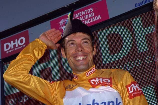 Oscar Freire (Spanien Rabobank) trägt nach der 3. Etappe der Vuelta 2007 weiterhin das goldene Trikot -  Radsport Herren 62. Vuelta a Espana 2007, Spanienrundfahrt, ProTour, Straßenradsport, Straße, Rad Einzelbild 3. Etappe: Viveiro - Luarca Freude, Radsport Herren 62. Vuelta a Espana 2007, Spanienrundfahrt, ProTour, Straßenradsport, Straße, Rad Einzelbild 3. Etappe: Viveiro - Luarca Freude,
