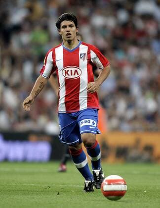 Sergio Aguero (Atletico Madrid) am Ball -  Fußball Herren Primera Division 2007 2008, 1. Spanische Liga, Atletico Madrid Einzelbild Madrid Dynamik, Fußball Herren Primera Division 2007 2008, 1. Spanische Liga, Atletico Madrid Einzelbild Madrid Dynamik,