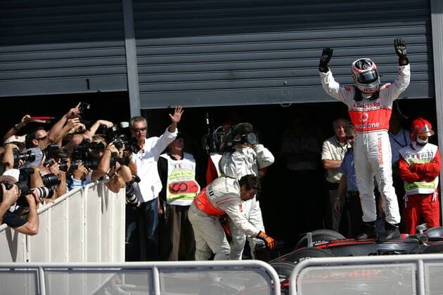 Fernando Alonso (Spanien McLaren Mercedes, re.) sichert sich die Pole Position beim GP Italien 2007 - Motorsport Grand Prix Herren Großer Preis von Italien 2007, Formel 1 Weltmeisterschaft, F1, F, GP, WM, Qualifying Totale Monza Freude, Motorsport Grand Prix Herren Großer Preis von Italien 2007, Formel 1 Weltmeisterschaft, F1, F, GP, WM, Qualifying Totale Monza Freude,