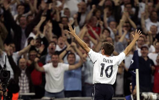 Michael Owen (England) - Torjubel -  Fußball Länderspiel Herren EM Qualifikation 2007, Nationalmannschaft, Nationaltrikot Totale London Freude, Fußball Länderspiel Herren EM Qualifikation 2007, Nationalmannschaft, Nationaltrikot Totale London Freude,