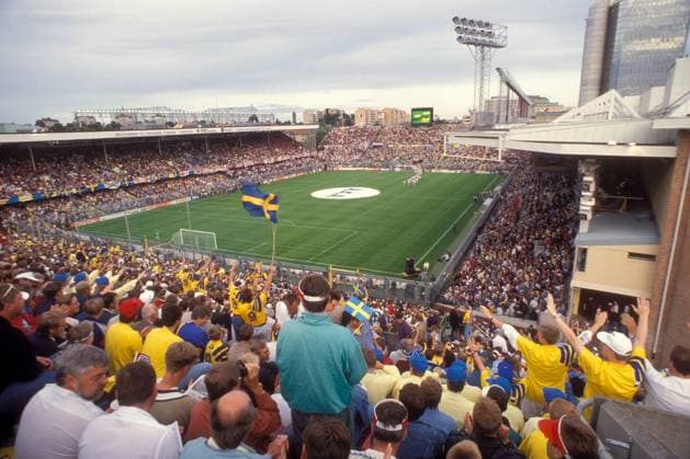 Vollbesetzte Ränge im Rasundastadion von Stockholm Fußball Länderspiel Herren EM 1992, Nationalmannschaft, Gruppe A Totale Rasunda Stadion o0 schwedische, schwedischer Stockholm, Solna Fußball Länderspiel Herren EM 1992, Nationalmannschaft, Gruppe A Totale Rasunda Stadion o0 schwedische, schwedischer Stockholm, Solna