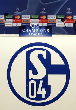 Logos von Schalke und der UEFA Champions League Fußball EC 1 Herren Champions League 2007 2008, FC Schalke 04, Pressekonferenz, Pressetermin, Einzelbild Gelsenkirchen Fußball EC 1 Herren Champions League 2007 2008, FC Schalke 04, Pressekonferenz, Pressetermin, Einzelbild Gelsenkirchen