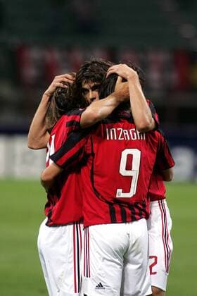 Kaka (Mitte)- Torjubel mit Filippo Inzaghi (beide AC Mailand, re.) - Fußball EC 1 Herren Champions League 2007 2008, AC Mailand, Milan Gruppe Mailand Harmonie, Freude, Fußball EC 1 Herren Champions League 2007 2008, AC Mailand, Milan Gruppe Mailand Harmonie, Freude,