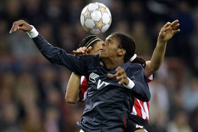 Jo (ZSKA Moskau, vorn) gegen Manuel da Costa (Eindhoven) -  Fußball EC 1 Herren Champions League 2007 2008, PSV Eindhoven - CSKA Moskau 2:1 Gruppe Eindhoven Dynamik, Fußball EC 1 Herren Champions League 2007 2008, PSV Eindhoven - CSKA Moskau 2:1 Gruppe Eindhoven Dynamik,