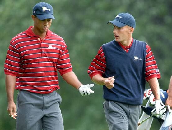 Eldrick Tiger Woods (li.) und Charles Howell III. (beide USA) im Gespräch -  (MON20070926309) Golf Herren The Presidents Cup 2007, President s, PGA Tour, Training, practice round Gruppe Montreal Golf Herren The Presidents Cup 2007, President s, PGA Tour, Training, practice round Gruppe Montreal