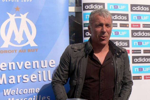 Erik Gerets wird während einer Pressekonferenz als neuer Trainer bei Olympique Marseille vorgestellt -  (pan22461) Fußball Herren Ligue 1 2007 2007, 1. Französische Liga, Olympique Marseille, OM Einzelbild Marseille Fußball Herren Ligue 1 2007 2007, 1. Französische Liga, Olympique Marseille, OM Einzelbild Marseille 