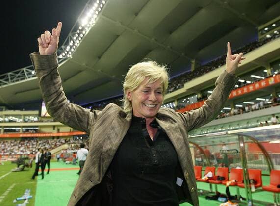 Bundestrainerin Silvia Neid (Deutschland) - Weltmeisterin 2007-  Fußball WM Damen WM 2007, Frauen, Frauenfußball, Länderspiel, Nationalteam, Finale, Endspiel, Einzelbild Shanghai,, Aufmacher Freude, Fußball WM Damen WM 2007, Frauen, Frauenfußball, Länderspiel, Nationalteam, Finale, Endspiel, Einzelbild Shanghai,, Aufmacher Freude,